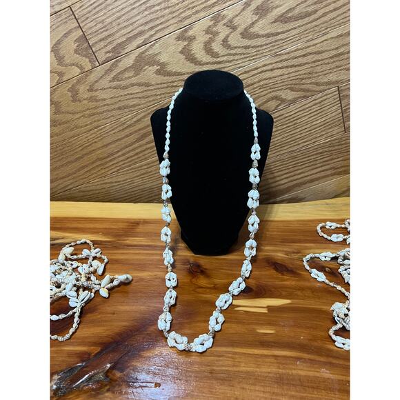 Vintage Lot Hawaiian Cowrie Shell Clusters Lei Necklaces Authentic Layering MCM - Picture 8 of 9